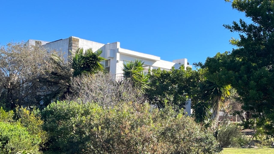 3 Bedroom Property for Sale in Wavecrest Eastern Cape